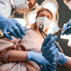 Extraktion & Oralchirurgie - SurgicMate